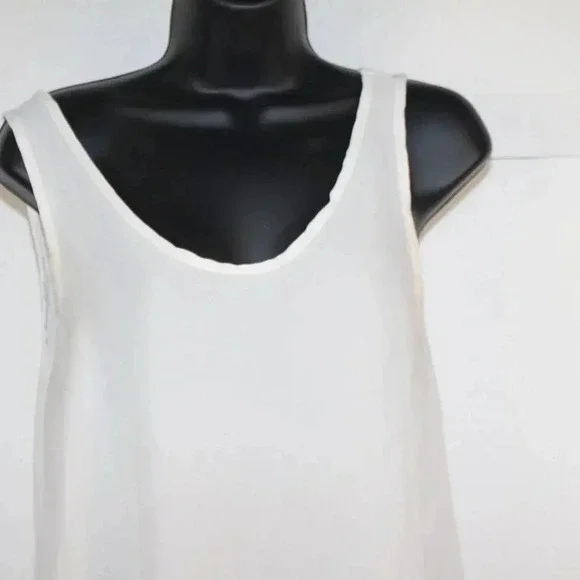 Painted Threads - Picture 2 of 6